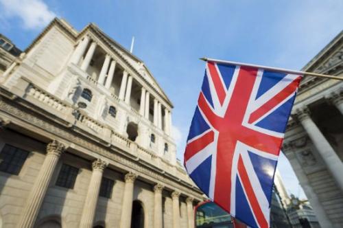 英国2月通胀率创两年半新低，支持8月降息预期